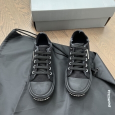 Balenciaga Sneakers